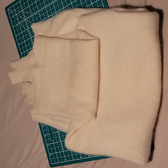 Vintage Pierre Cardin Sweater - Picture 3 of 9